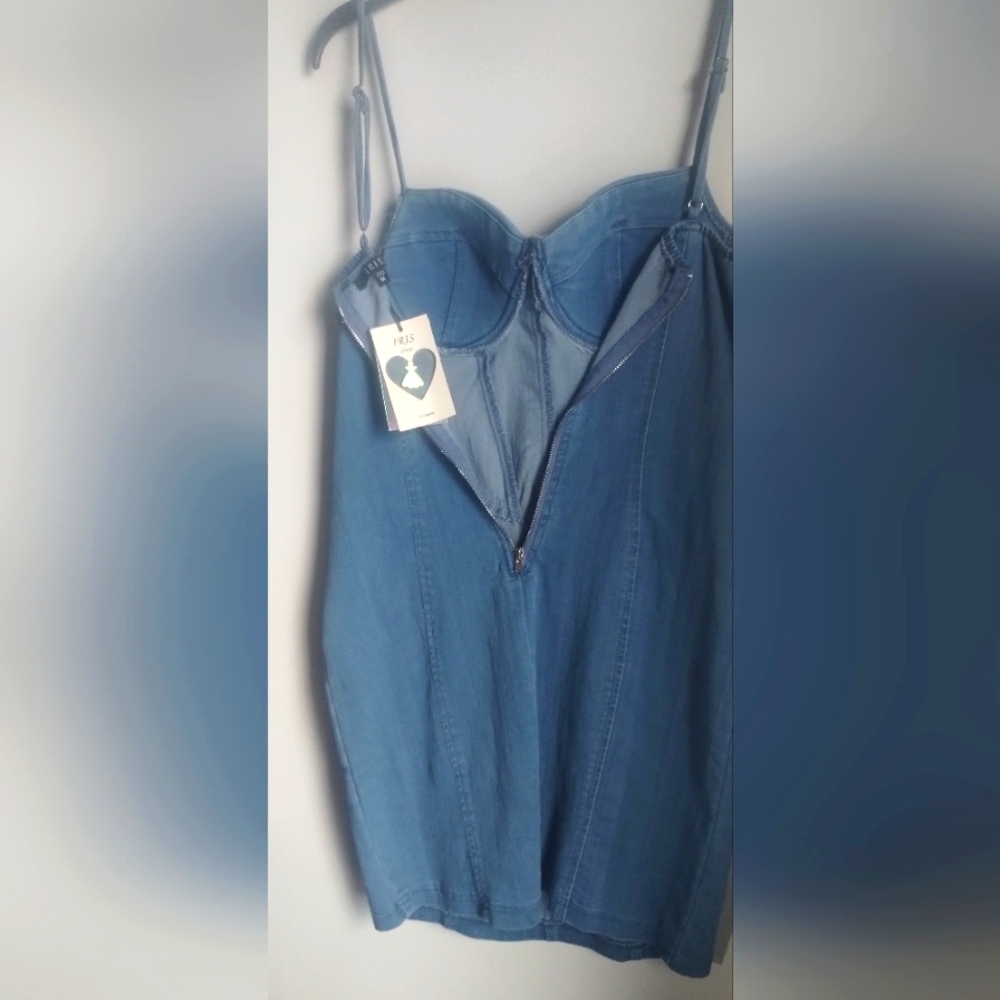 Ladies dress